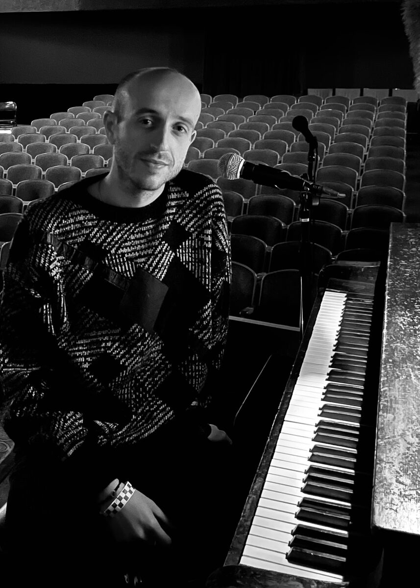 Jason Goldstein at the piano